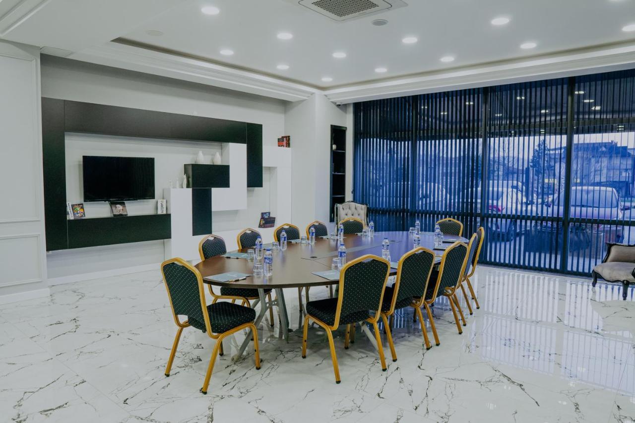 Sakarya Hotel Buitenkant foto